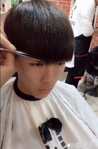 锅盖头1在线观看,在线重温经典，热血沸腾的江湖传奇